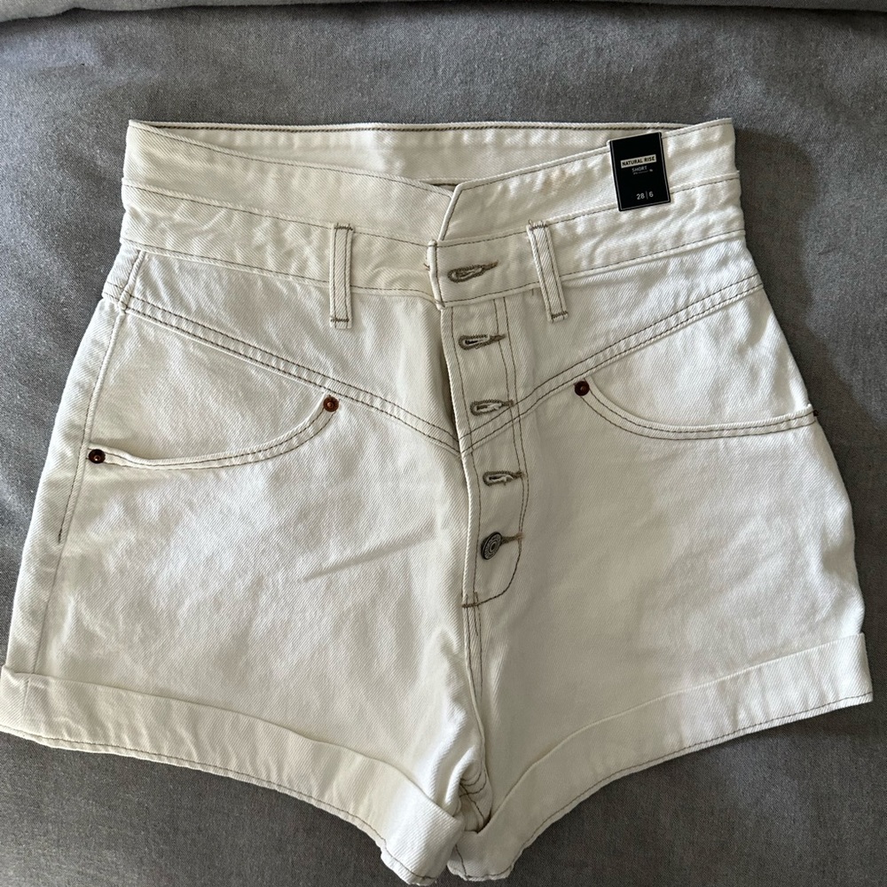 Abercrombie Natural Rise Off-white Jean Short